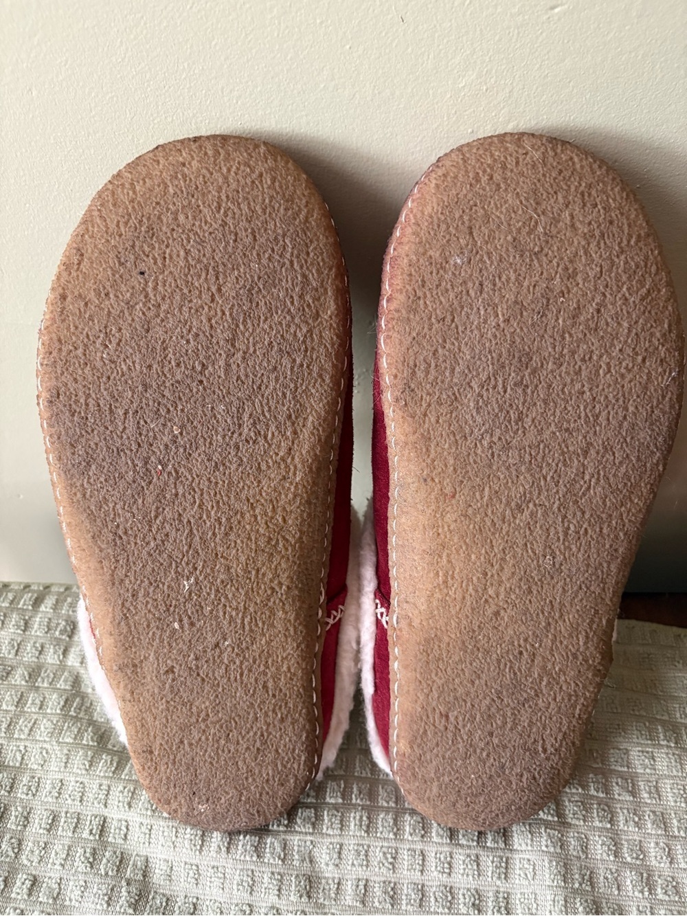 Sorel Red suede fleece-Lined Slip-Ons slippers Sz 9 - Picture 7 of 8